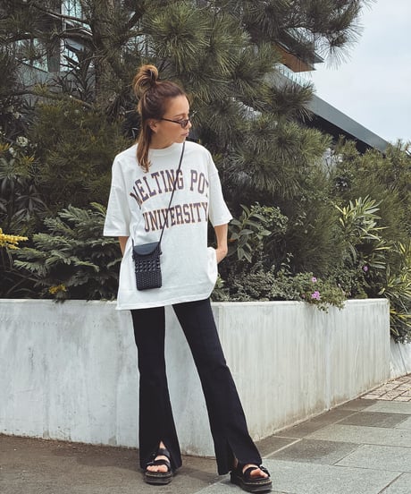 COLLEGE LOGO TEE