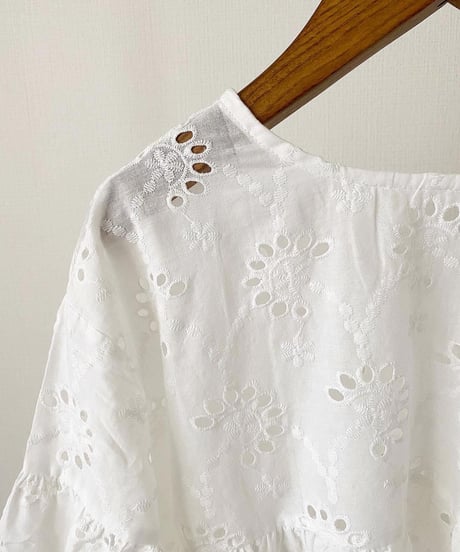 COTTON LACE BLOUSE