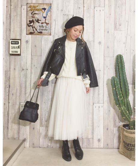 CHAIN HAND BAG