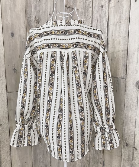 CANDY SLEEVE BLOUSE
