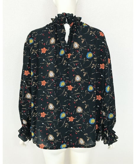 SHIRRING NECK BLOUSE