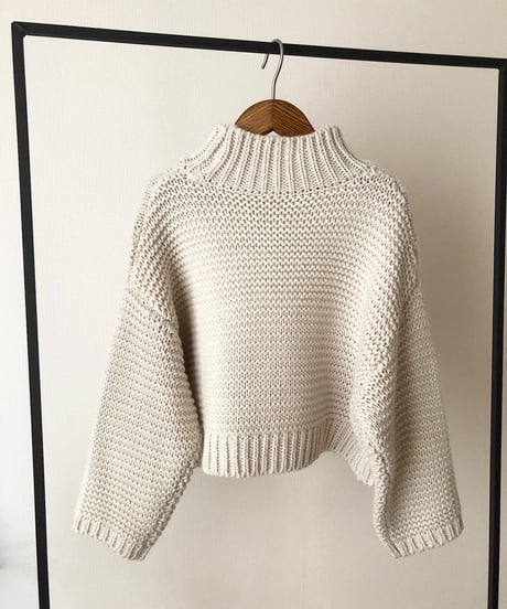 TURTLE  CABLE KNIT