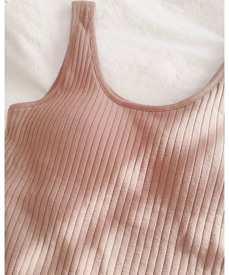 CUP IN TANK TOP