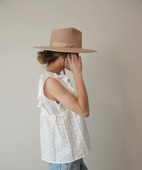 LACE FRILL BLOUSE