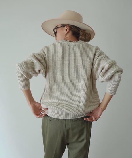 DESIGN BOTTON KNIT