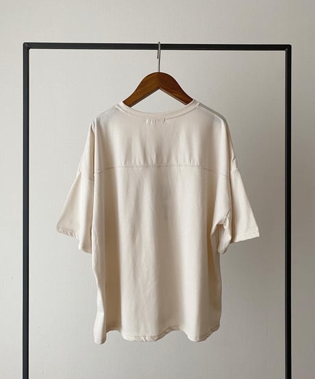 FOOTBALL TEE