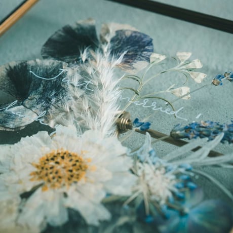 wedding贈呈品 :  flower frame -stand-