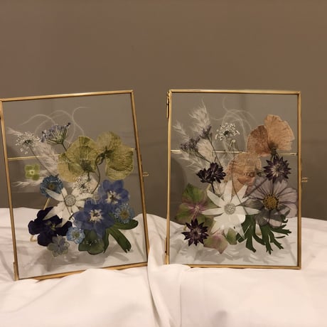 wedding贈呈品 :  flower frame -stand-