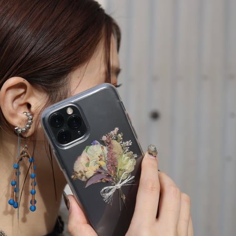 tiny phone bouquet