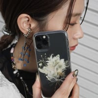 tiny phone bouquet