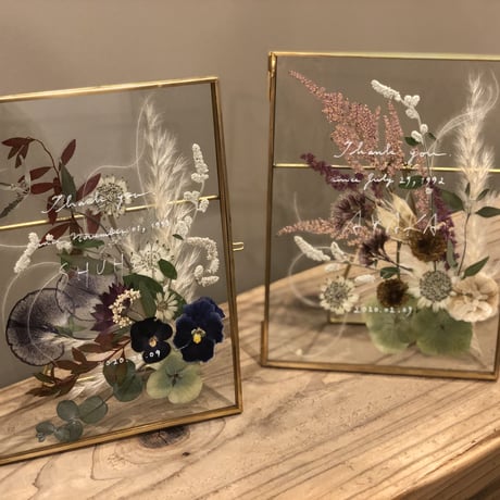 wedding贈呈品 :  flower frame -stand-