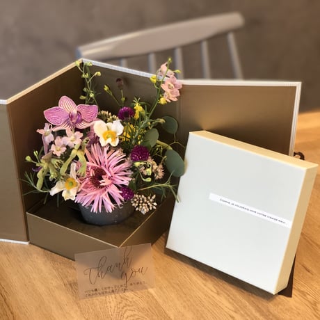 ninaセレクト：surprise flower BOX