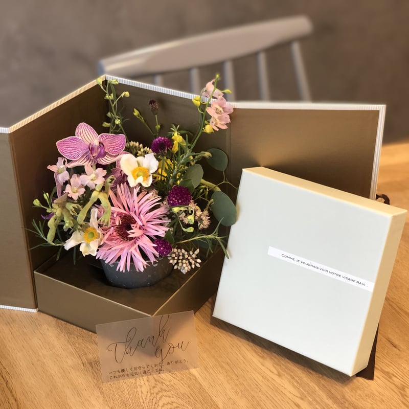 ninaセレクト：surprise flower BOX | atelier nina