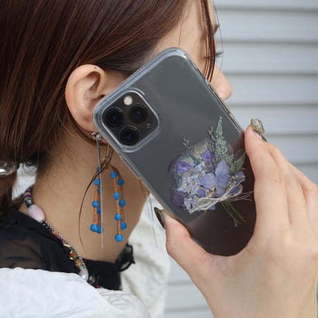 tiny phone bouquet