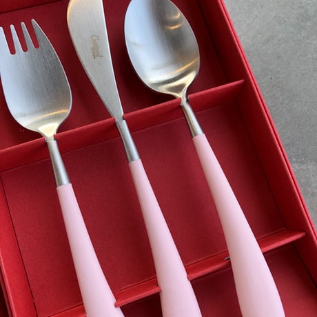 = Cutipol =    ALICE  Gift SET