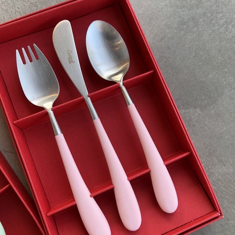 = Cutipol =    ALICE  Gift SET