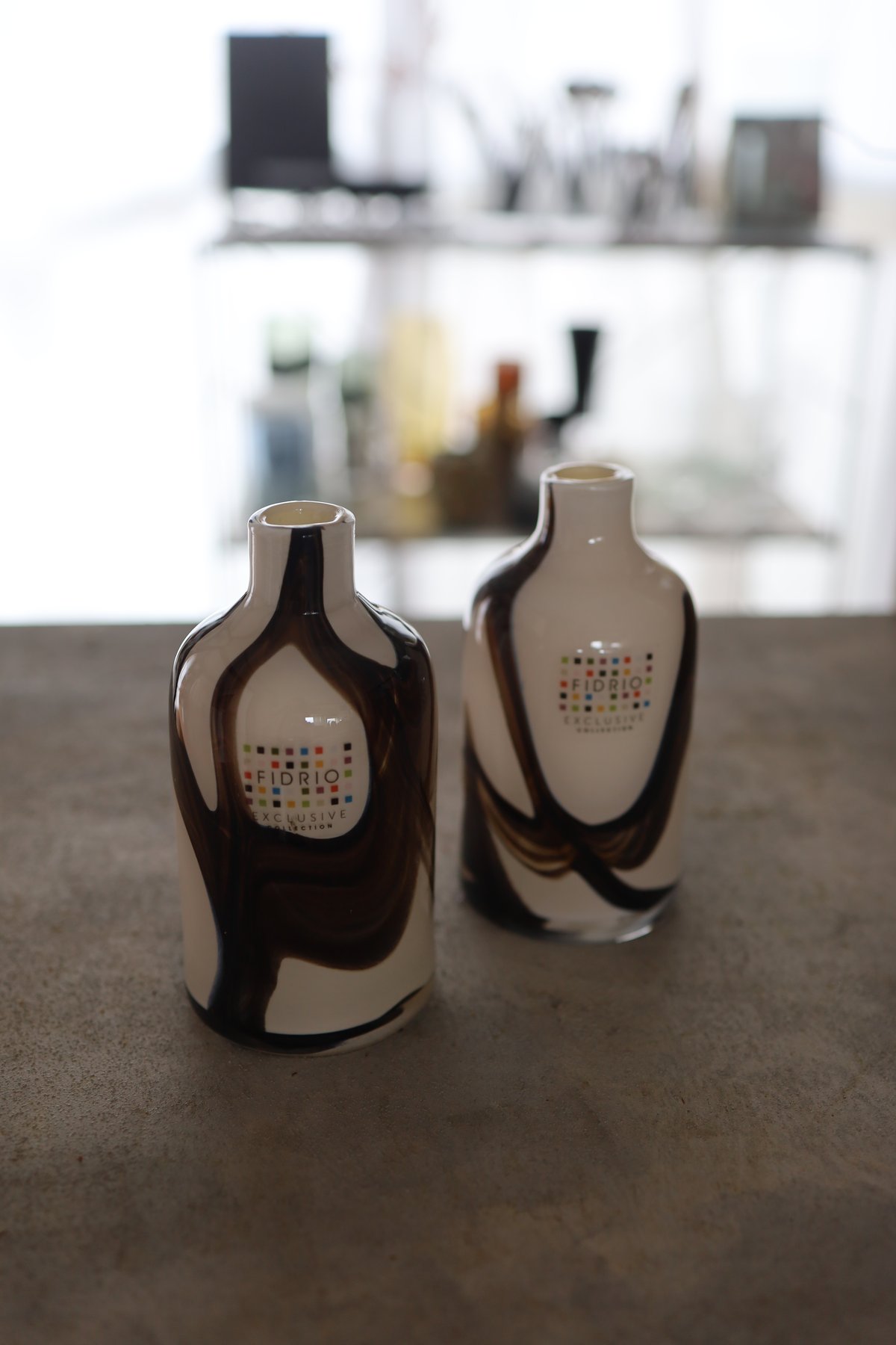 fidrio 花瓶 FIDRIO-Bolvase with neck CEMENT- | FLOWER&ANTIQ
