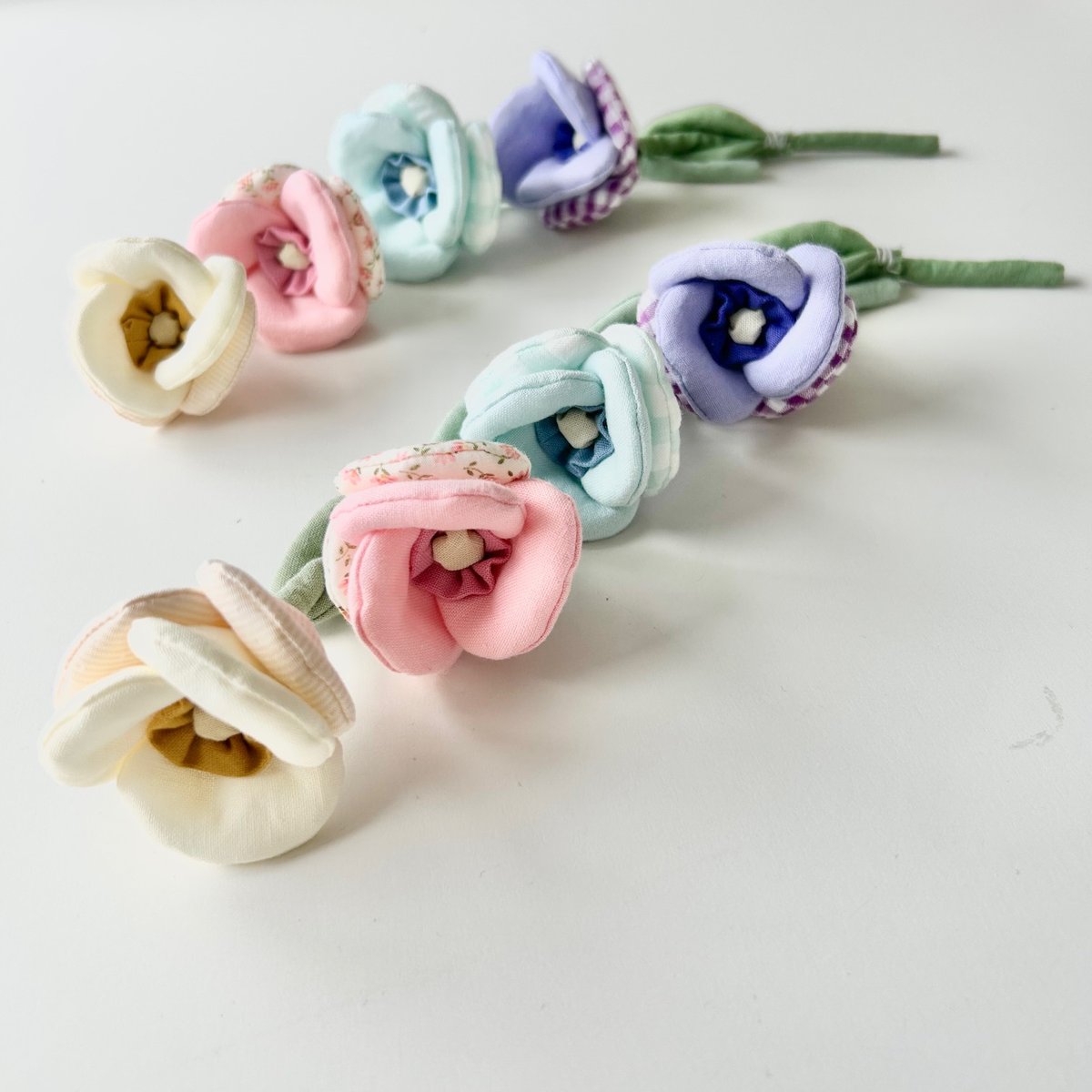 専用ページ_ 布花 藤色】 パンジーの布花・みずいろ | Gumee