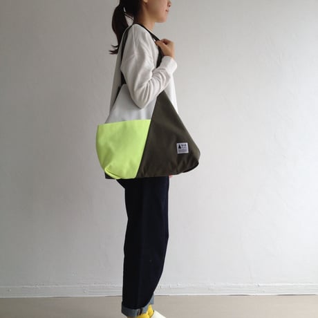 【kick FLAG】FLAG BAG(カーキ×イエロー)