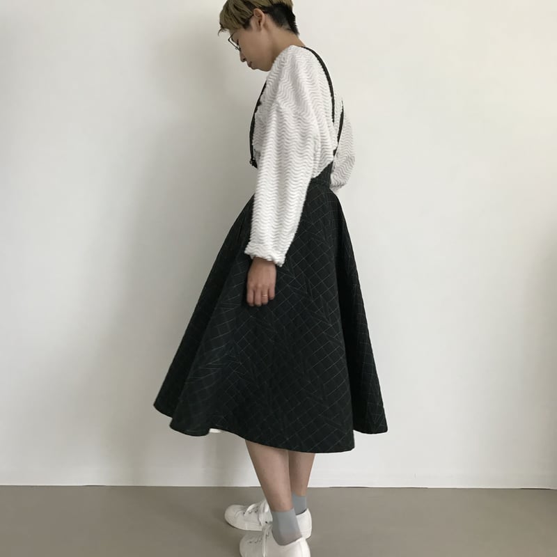 ◎【sneeuw】キルティングジャンパースカート (ブラック) | Gumee
