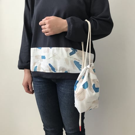 【berg van sneeuw】ドローバッグ(pale cedar)