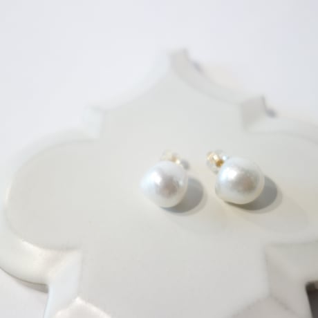 白蝶真珠　バロックパール　ピアス