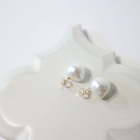 白蝶真珠　バロックパール　ピアス