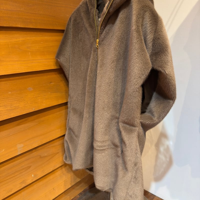 ミンクベスト FENDI - フェンディ FENDI ミンクファーベスト 2019AW ベスト