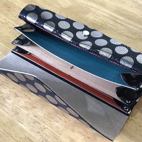 ドットレザーロングウォレット【Dot Leather Long Wallet 】black/ブラック　～carmine～