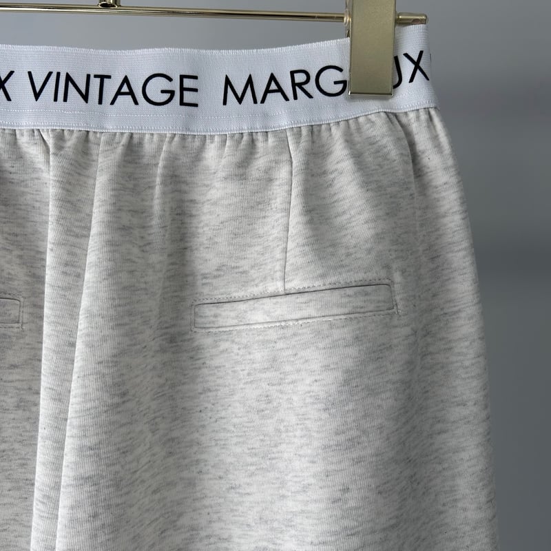 【最終価格】MARGAUX VINTAGE ロゴウエストゴムタックパンツ　新品 MARGAUX VINTAGE 】ロゴウエストゴムタックパンツ | valance