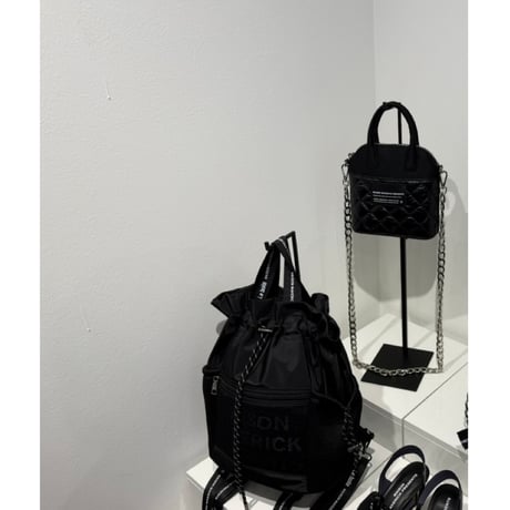 予約商品!MAISON MAVERICK PRESENTS メゾンマヴェリックプレゼンツ2026aw63MC9027 Quilted Mini Hand Bag