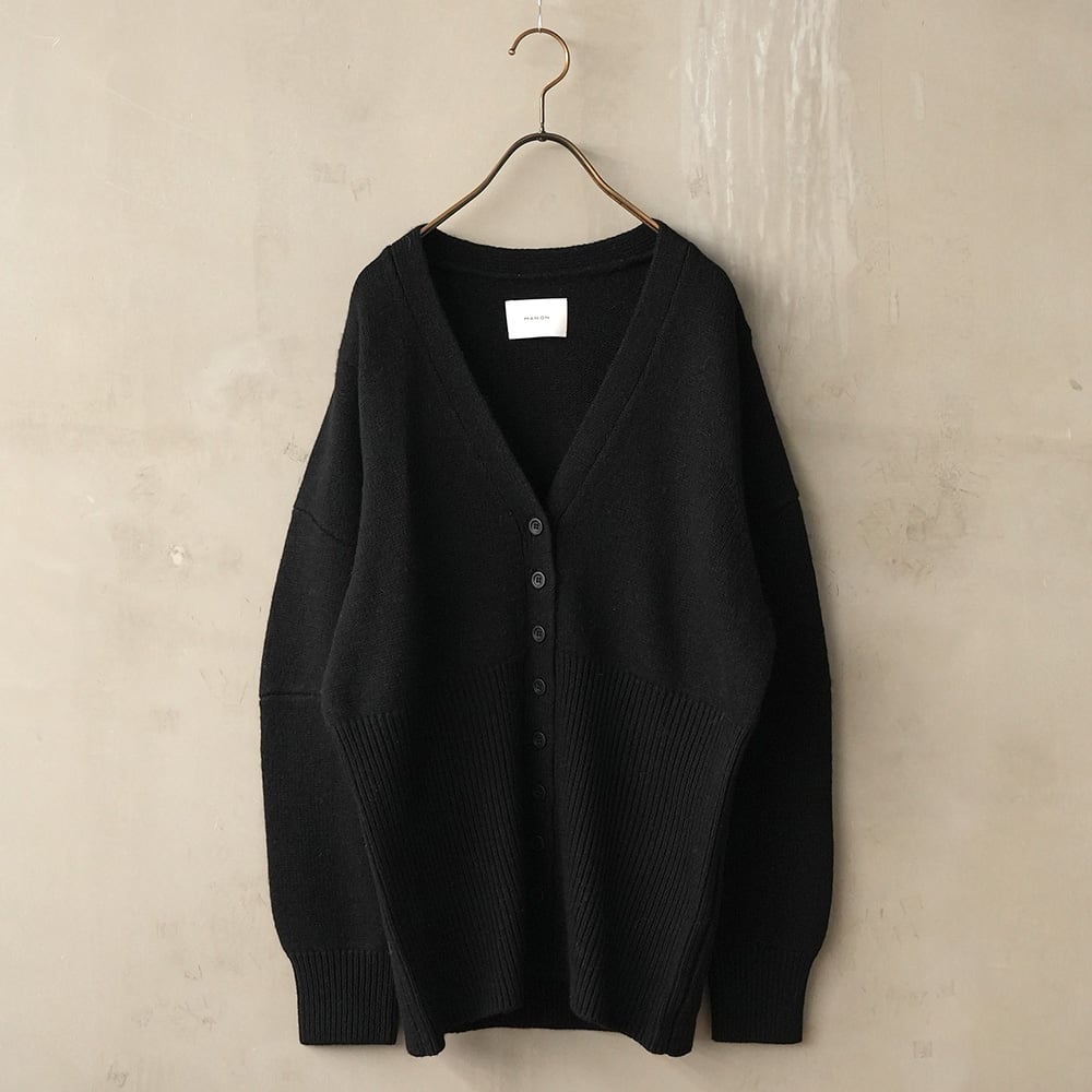 セール中 匿名配送【エンフォルド】ウール V CARDIGAN ネイビー セール中 匿名配送【エンフォルド】ウール V CARDIGAN ネイビー セール