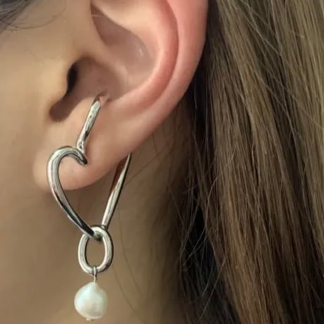 イヤーカフ　heart motif pearl ear cuff 　BREC-081　〜bluerank〜
