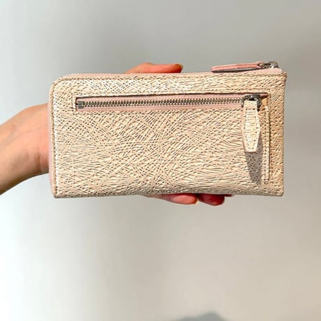 Lzip Wallet | 上質なヤギ革に精緻な型押しを施したコンパクト長財布～Coquette～