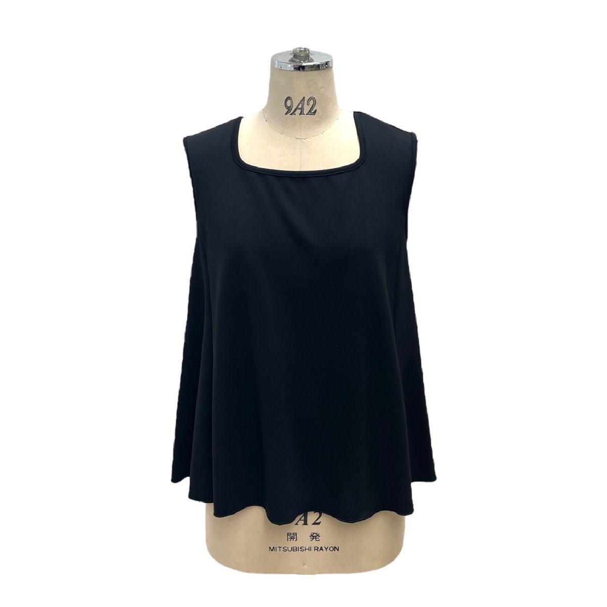 2025spring ayane ライトボンディングフレアタンクトップ 815341