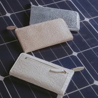 Lzip Wallet | 上質なヤギ革に精緻な型押しを施したコンパクト長財布～Coquette～