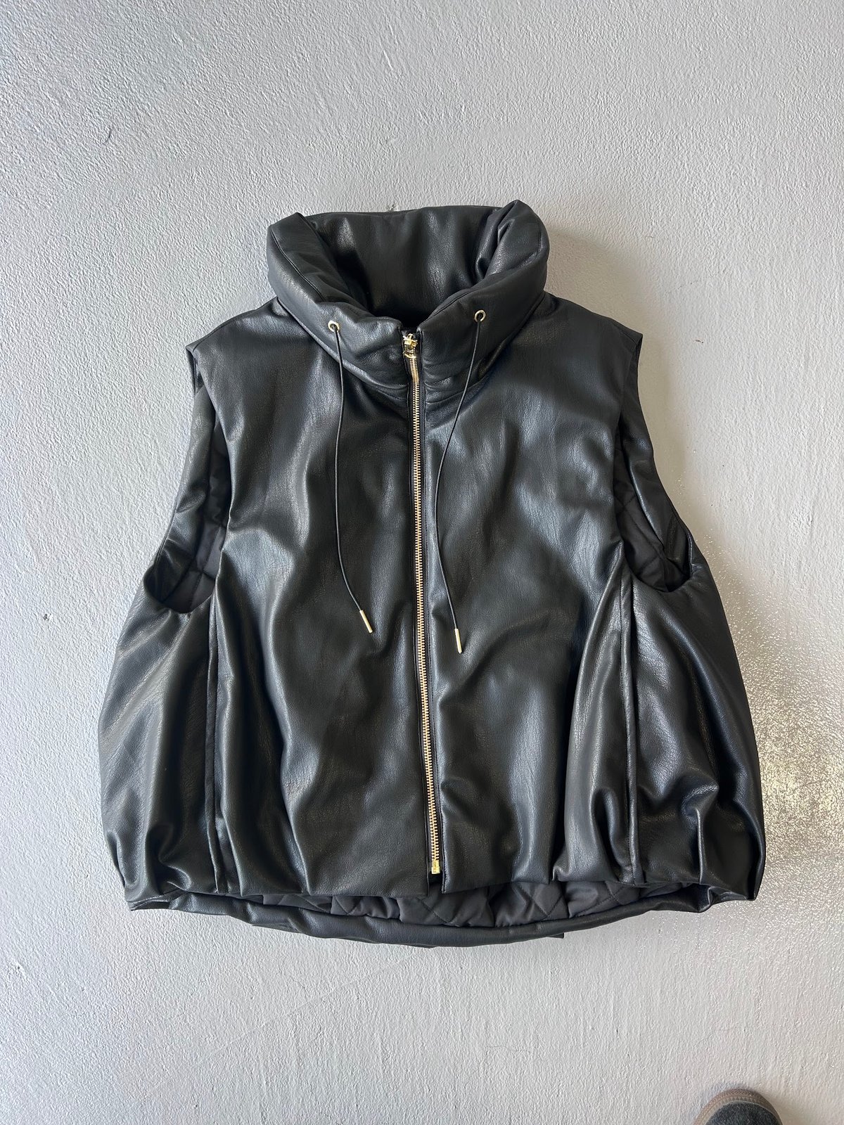 Margaux Vintage バイカラーダウンベスト Margaux Vintage バイカラーダウンベスト