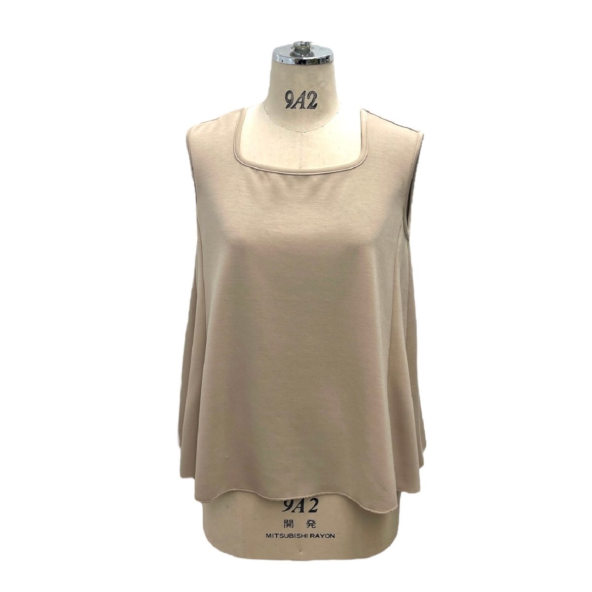 2025spring ayane ライトボンディングフレアタンクトップ 815341