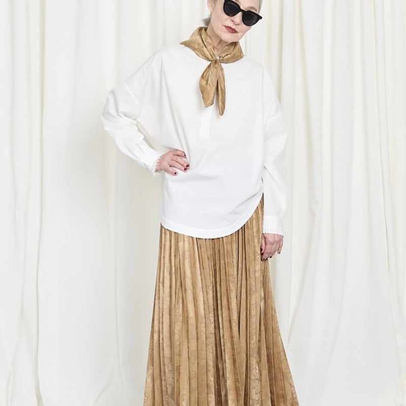 完売品⭐️新品タグ付き❤️TFW49 ベージュ　モックネック　M 2025新作 2025autumn Thomas magpieトーマスマグパイ 2253602 Paisle