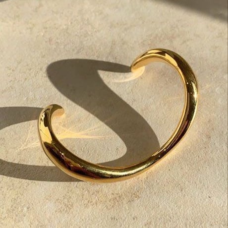 Volume Curve Bangle  BRB-21016~ DeWLuX ~