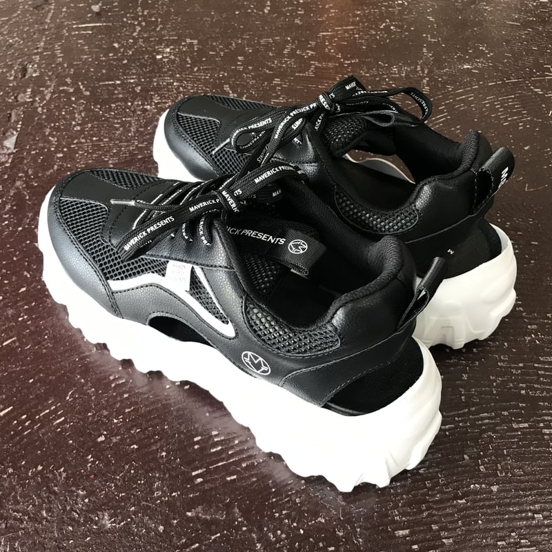 靴 MAISON MAVERICK Bestseller Dad Sneakers - White – MAISON MAVERICK PRESENTS