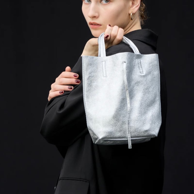 MILLELA FIRENZE メタリックミニトートバッグ　シルバー MILLELA FIRENZE】メタリックミニトートバッグ シルバー