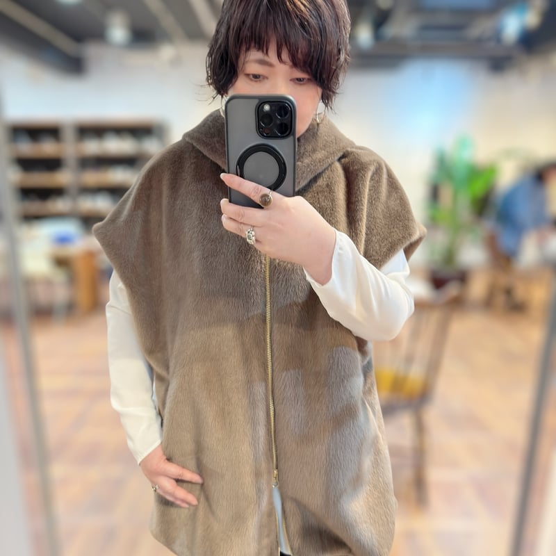 MARGAUX フードベスト　ベージュ　サイズ２ MARGAUX フードベスト ベージュ サイズ2 kabinett:WEEKEND BAG