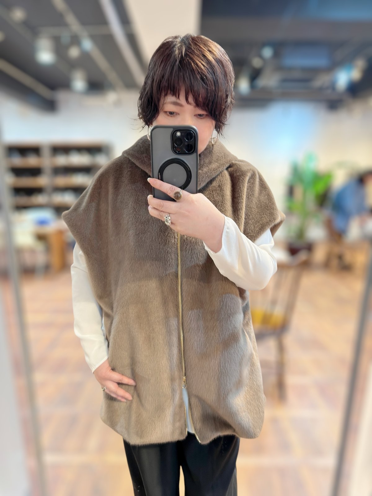 Margaux Vintage バイカラーダウンベスト MARGAUX VINTAGE（マルゴーヴィンテージ）