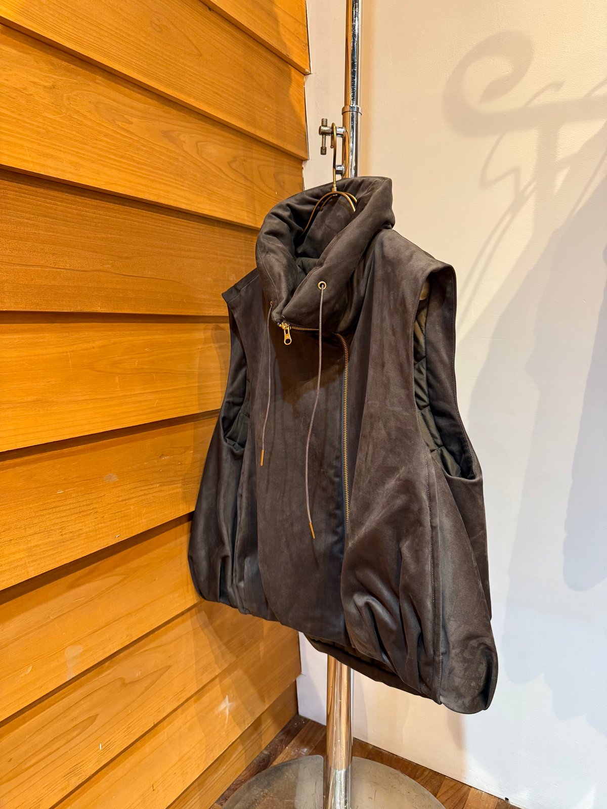 Margaux Vintage バイカラーダウンベスト Margaux Vintage バイカラーダウンベスト