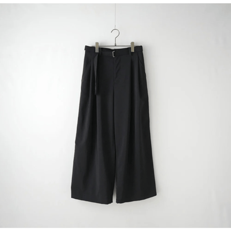 TAFFETA TWO TUCK WIDE PANTS〜MANON〜