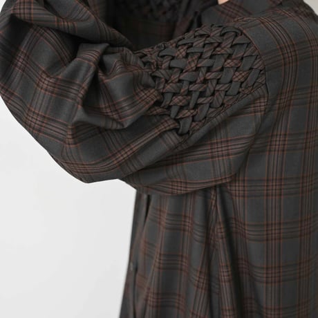Smocking Sleeve Dress SKU: H325309-3 ～herencia～