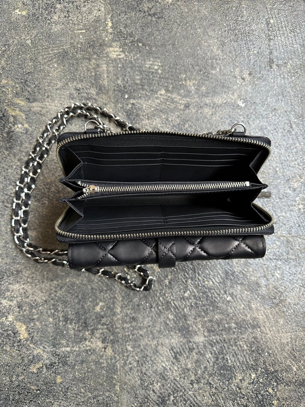 m.u.l エムユーエル チェーンウォレット キルティング型押し