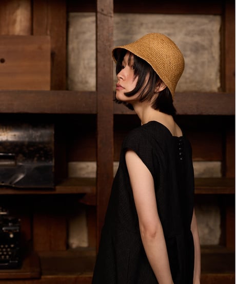 翳る梢 Sleeveless Shoulder-tucked Dress
