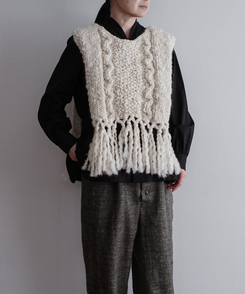 夜を紡ぐ Knitted fringe vest ※限定生産数 | the mark of t